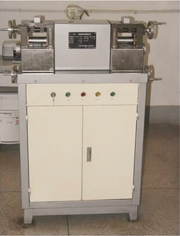 線纜沖模削片機.jpg